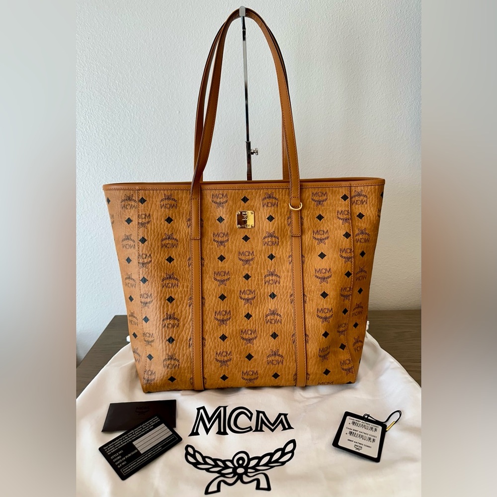 MCM Arena Top Zip Shopper Visettos Cognac